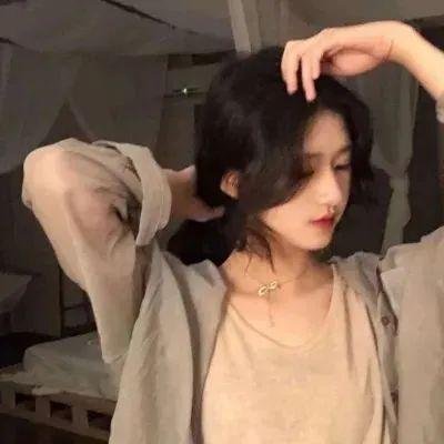 百草十里正逢龄